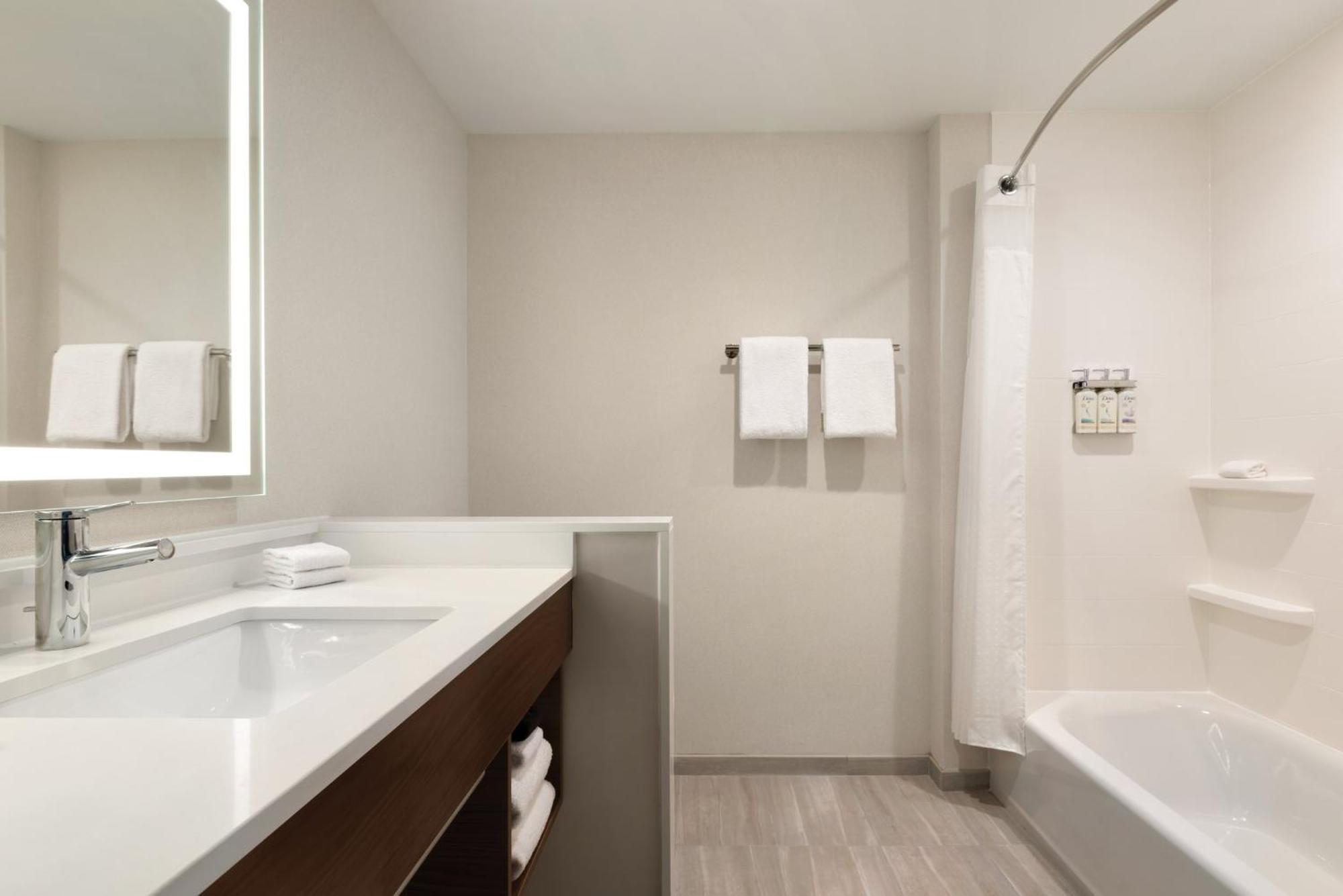 Holiday Inn Express Cape Canaveral By Ihg Zewnętrze zdjęcie