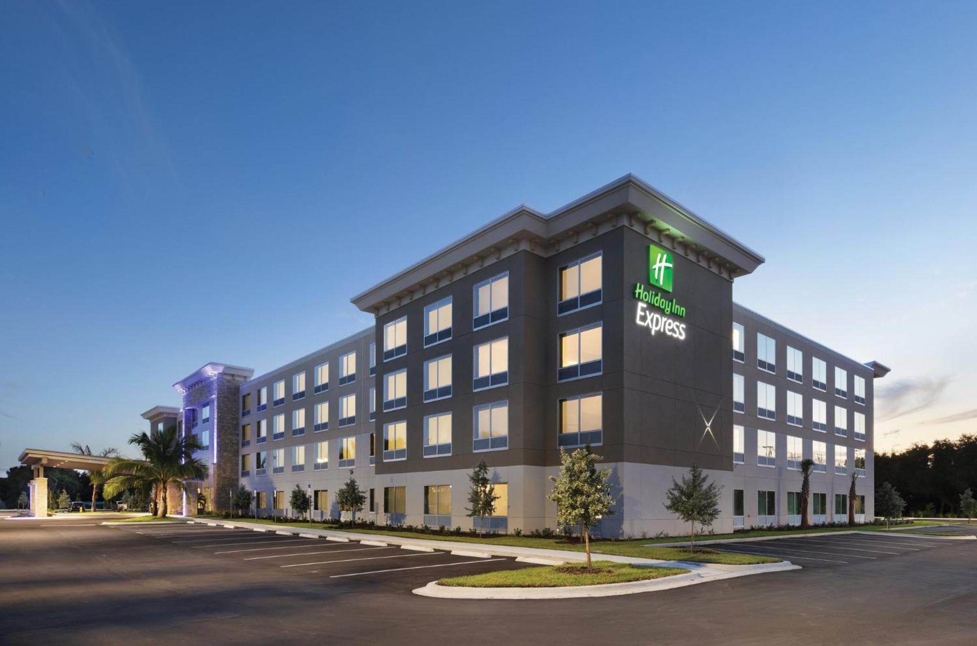 Holiday Inn Express Cape Canaveral By Ihg Zewnętrze zdjęcie