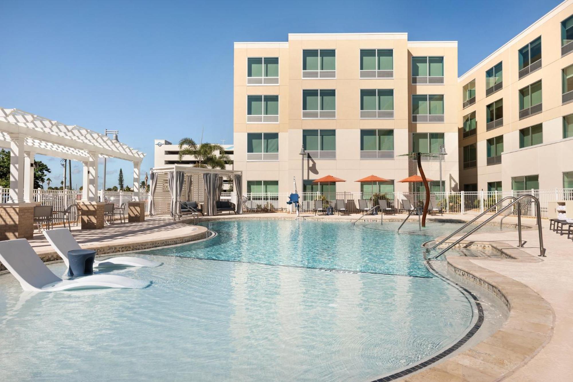 Holiday Inn Express Cape Canaveral By Ihg Zewnętrze zdjęcie